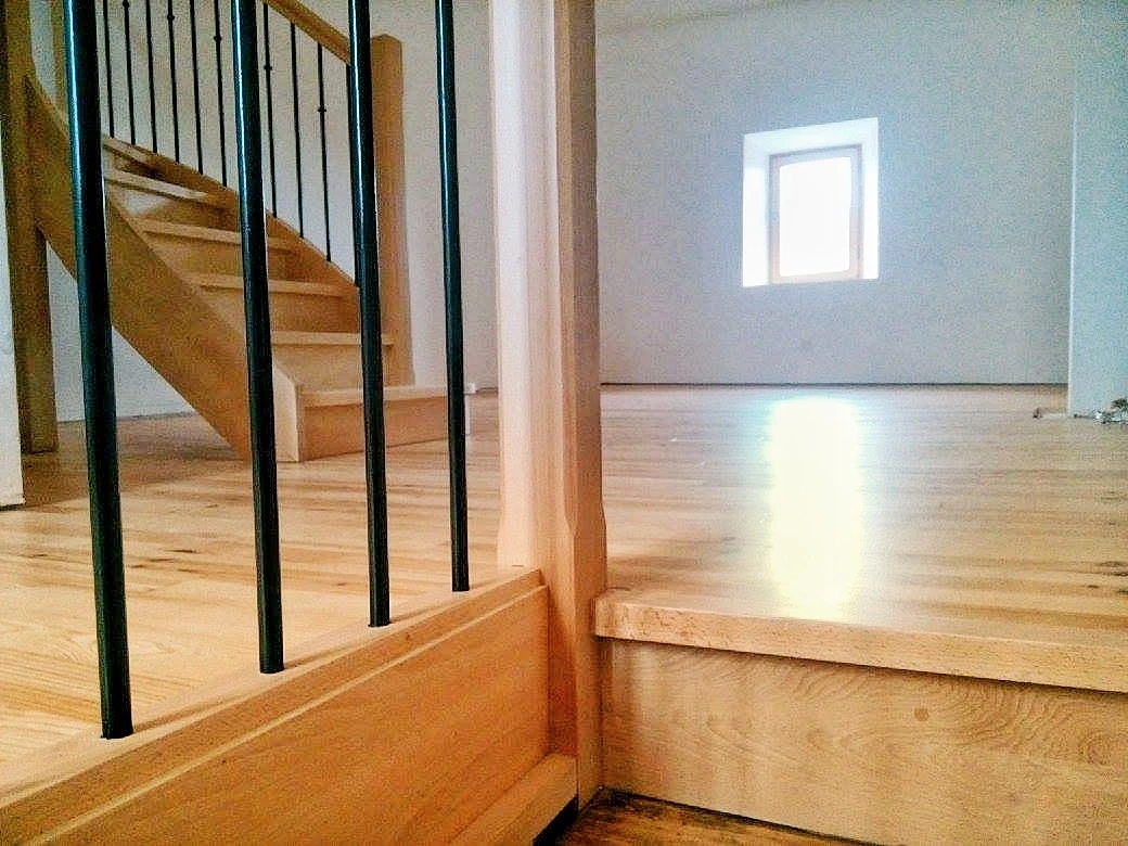Ponçage, Huilage de parquet réalisé par PiquemalPeinture, peintre en bâtiment professionnel à Perpignan.